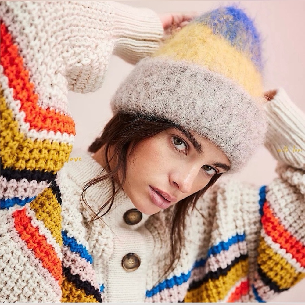 New Free People Icing Beanie in Tan Blue Gold Hat $38 retail - Picture 1 of 5